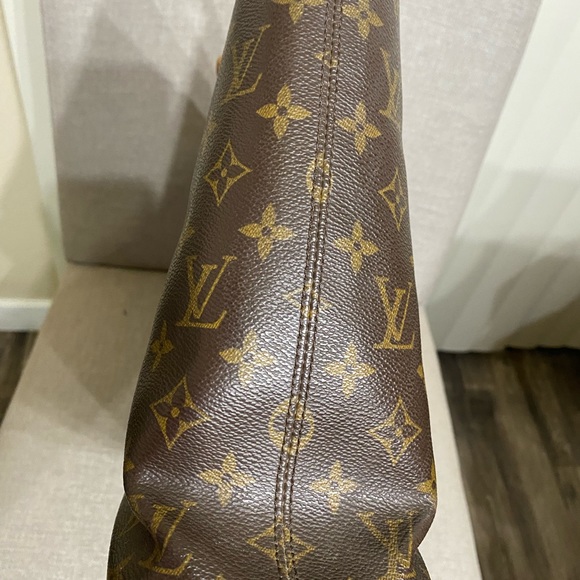 Preloved Authentic Louis Vuitton Luco - Picture 13 of 17